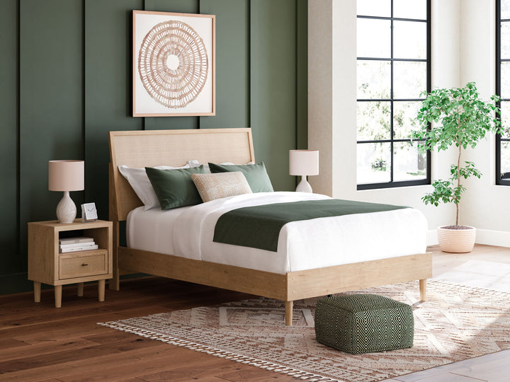Cielden - Panel Bed – alternate view 3