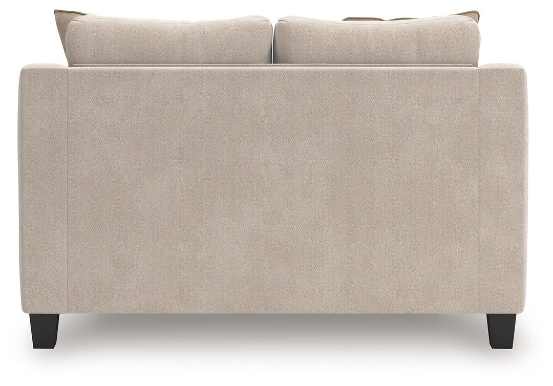 Willarae - Loveseat