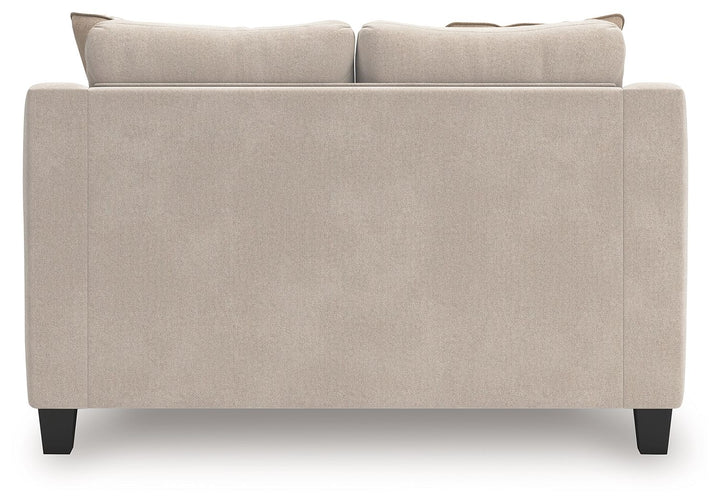 Willarae - Loveseat