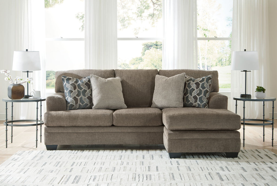 Stonemeade - Living Room Set
